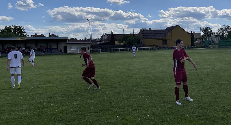 Okresní přebor: Sokol Střelice (v červeném) - FK Přáslavice