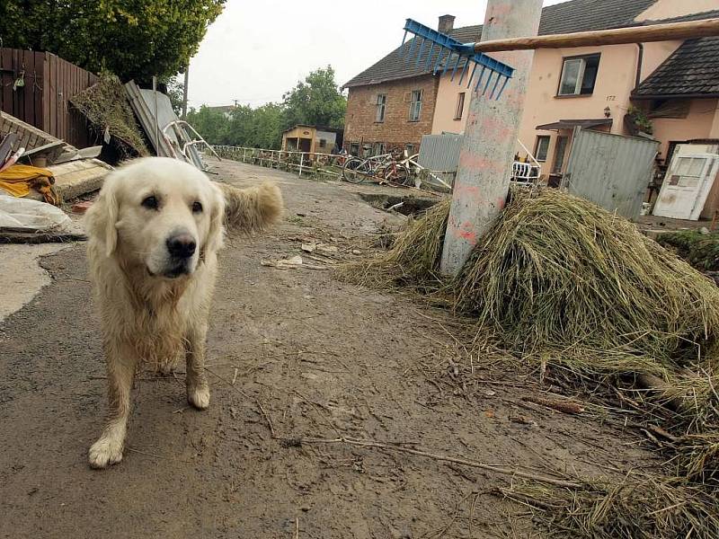 Následky záplav v Hustopečích nad Bečvou