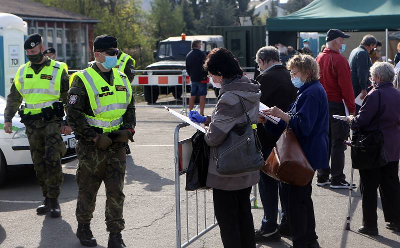 Odběry na plošné koronavirové testy v Litovli. Pátek 24.4.2020