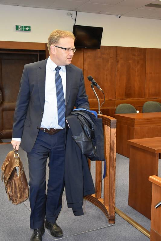 Metanolová kauza u Vrchního soudu v Olomouci 14. března 2019. Rozsudek si osobně nevyslechl ani jeden ze šestice obžalovaných. Přišli pouze jejich obhájci