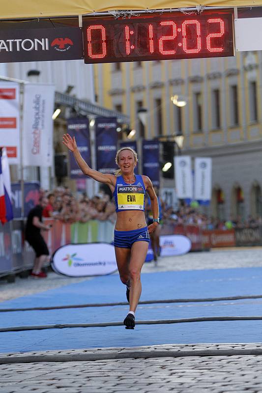 Olomoucký půlmaraton 2017 - nejrychlejší Češka Eva Vrabcová