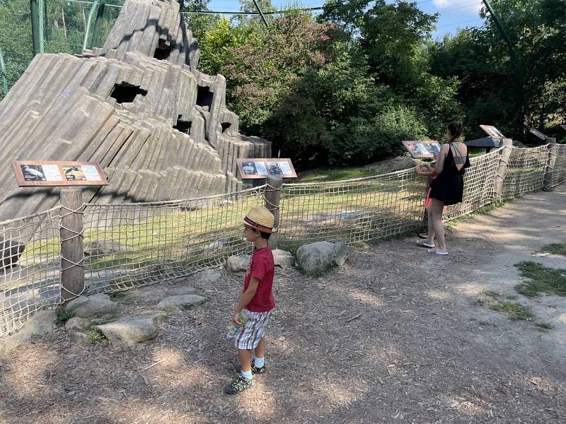 Průchozí ptačí voliéra Bábovka v olomoucké zoo