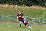 Fotbalisté Litovle (v červeném) porazili v krajském přeboru doma Želatovice 4:1. Albert Šrom