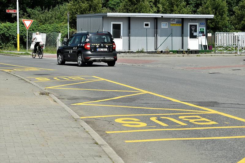 Vznik provizorního autobusového nádraží v Příčné ulici v Litovli, 12. 6. 2020