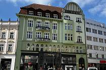 Dnes už bývalá pobočka České pošty na Horním náměstí v Olomouci, která je na prodej.