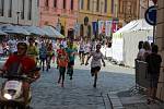 Součástí Olomouckého půlmaratonu je i Rodinný běh. V 17 hodiny se na něj vydaly stovky účastníků.