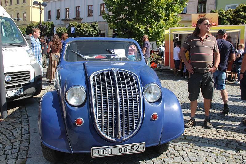 Ecce Homo Historic, dopolední program na Hlavním náměstí ve Šternberku, 11. 9. 2021