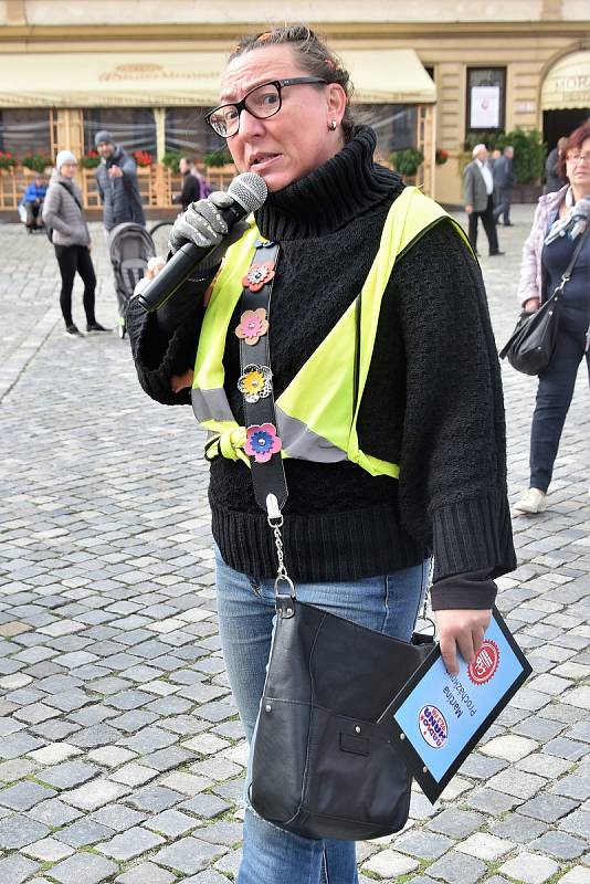 Den lidí bez domova na Horním náměstí v Olomouci, 10. 10. 2019