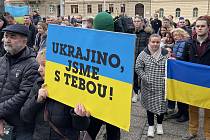 Shromáždění na podporu Ukrajiny v Olomouci na Žižkově náměstí, 24. února 2022