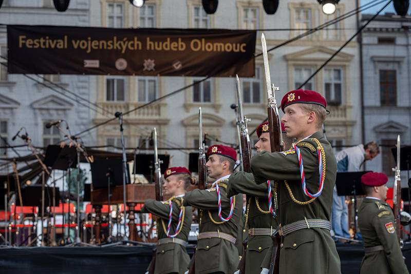 V centru města se uskutečnil festival vojenských hudeb, 27. srpna 2021 v Olomouci.