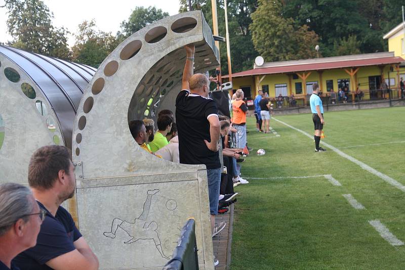 Fotografie ze zápasu 5. kola divize E mezi celky FK Nové Sady a FK Kozlovice