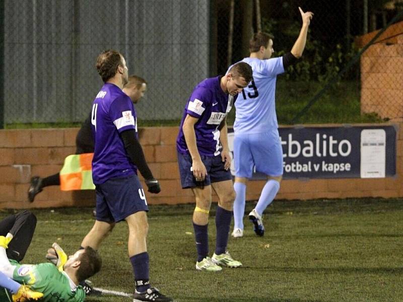 Superliga malého fotbalu: Olomouc (ve světle modré) proti Jihlavě