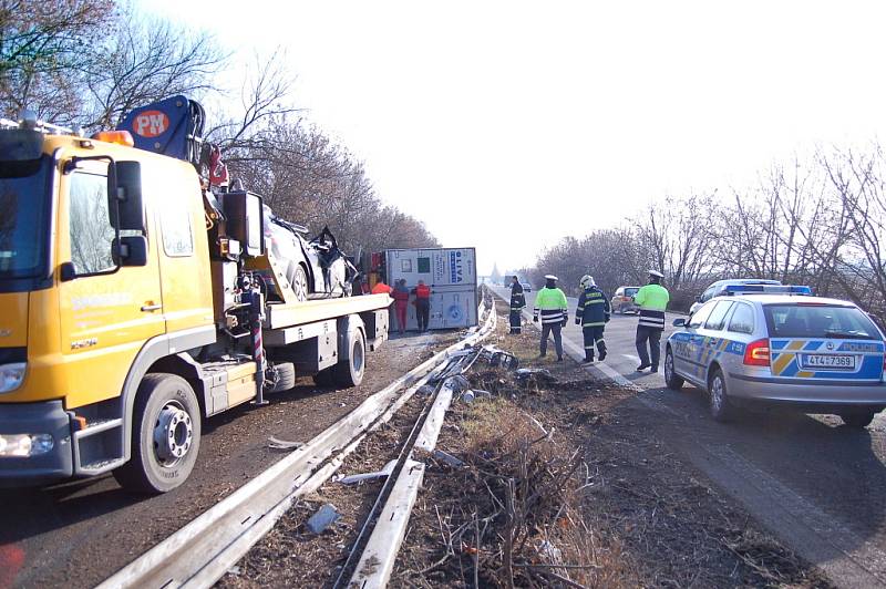 Kamion zablokoval výpadovku na Mohelnici.
