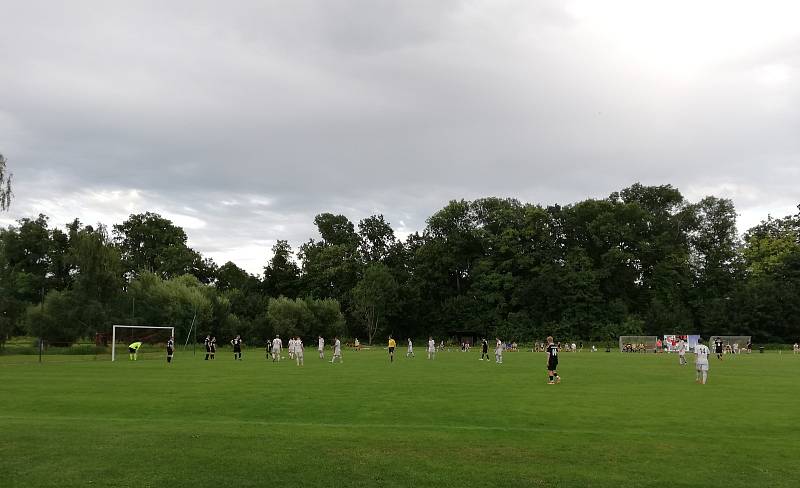 Fotbalisté Tovačova porazili béčko Ústí.