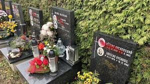 Olomoucký hřbitov v Neředíně po vandalském útoku sprejera, 22.11.2021