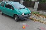 Opilý šofér daewoo rozbil zaparkované auto ve Šternberku