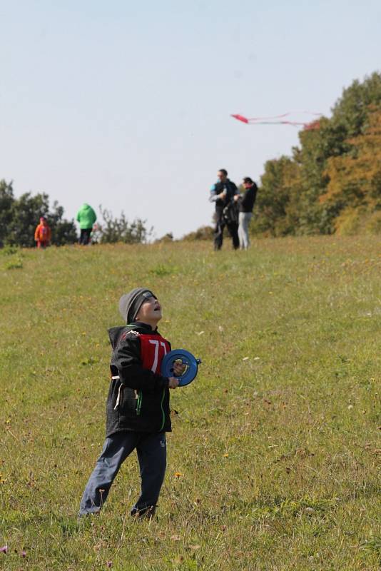 Sobotní drakiáda nad Šternberkem