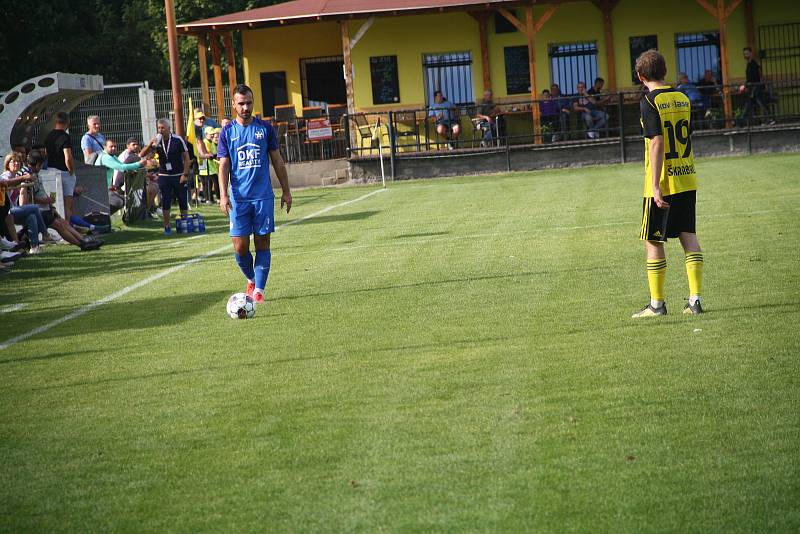 Fotografie ze zápasu 5. kola divize E mezi celky FK Nové Sady a FK Kozlovice