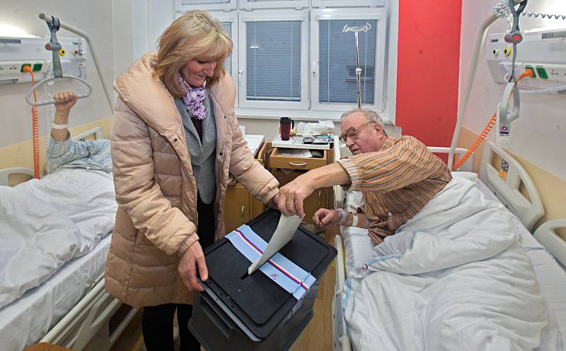 Prezidentské volby na neurochirurgii Fakultní nemocnice Olomouc.