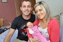 Ellen Smolová se narodila 11. července v 15.09 hodin a v porodnici jí navážily 3,510 kg. S rodiči Terezou Krásovou a Tomášem Smolou bude doma v Ústí nad Orlicí.