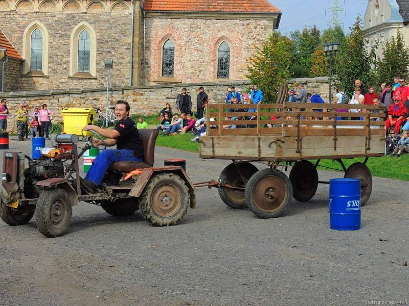 Traktoriáda v Sopotnici.