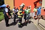Hasiči nacvičovali evakuaci obyvatel bytového domu v Ústí nad Orlicí.