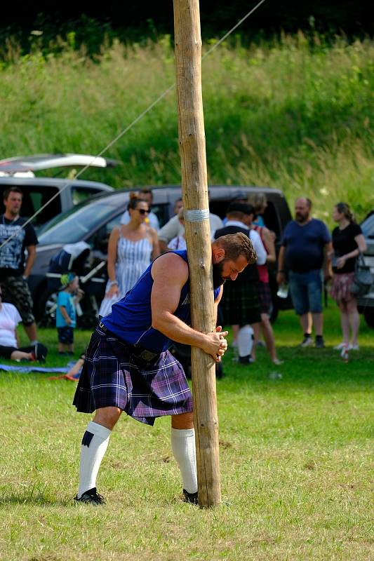 Highland games patří k nejstarším tradicím Skotska. Počátek her lze nalézt již v druhé polovině 11. století.