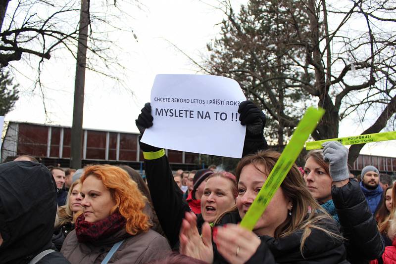 Protesty zaměstnanců Iveca ve Vysokém Mýtě