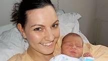 Martin Matoulek je prvorozený syn Lucie Hnátnické a Martina Matoulka z Červené Vody. S váhou 2794 g se narodil 17. 11. v 3.28 hodin.
