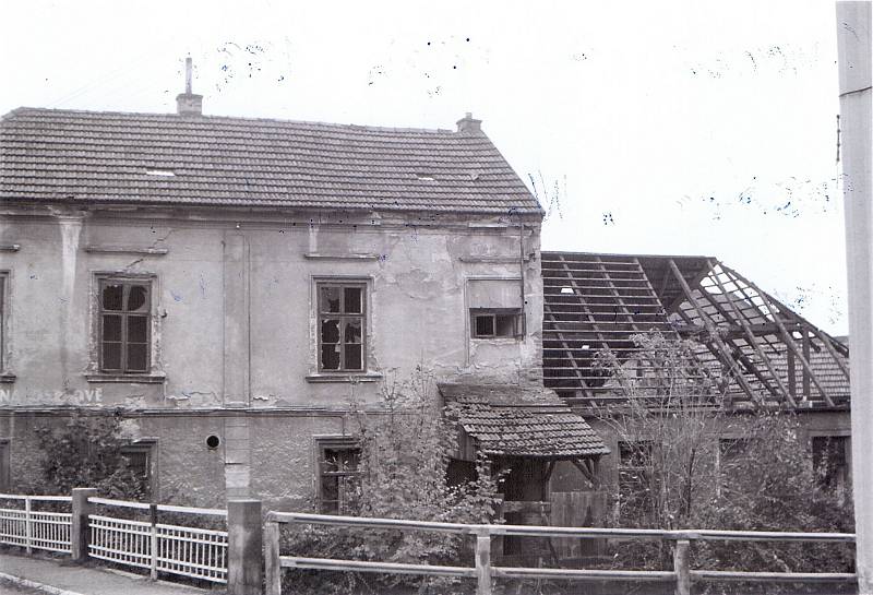 Hostinec Na Ostrově, říjen 1994