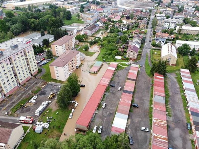 Přívalová vlna se valila ulicemi Lanškrouna