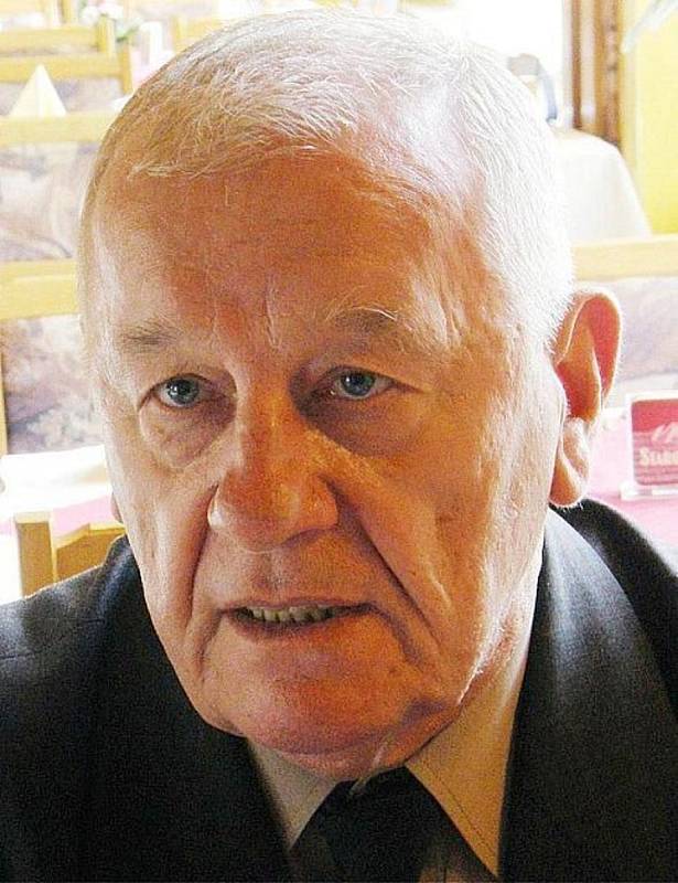 Někdejší senátor Bohumil Čada. Ve funkci od roku 1996 do 2004.