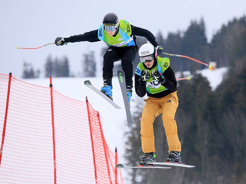 Na Dolní Moravě si to rozdali o medaile skicrossaři.