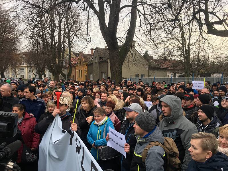 Protesty zaměstnanců Iveca ve Vysokém Mýtě