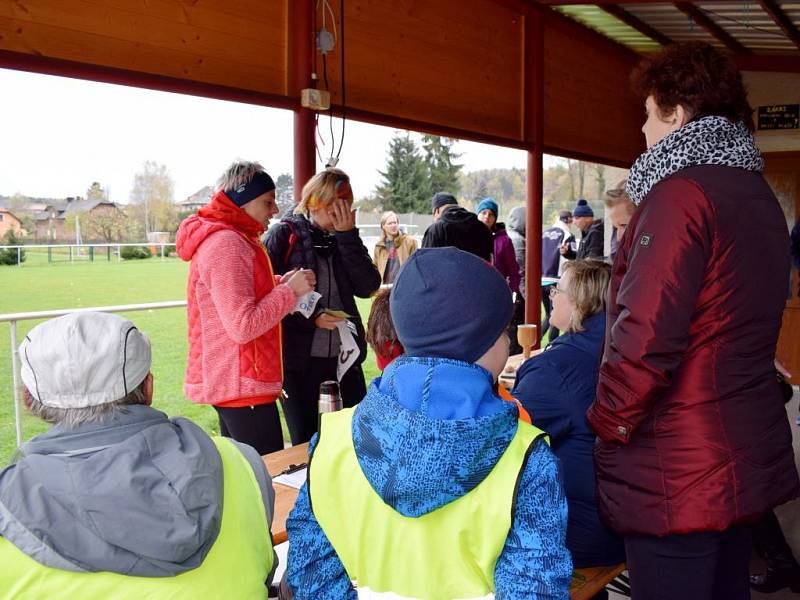 Z recese tradicí. Z Turecka do Austrálie si zaběhlo i v dešti devětadvacet sportovců