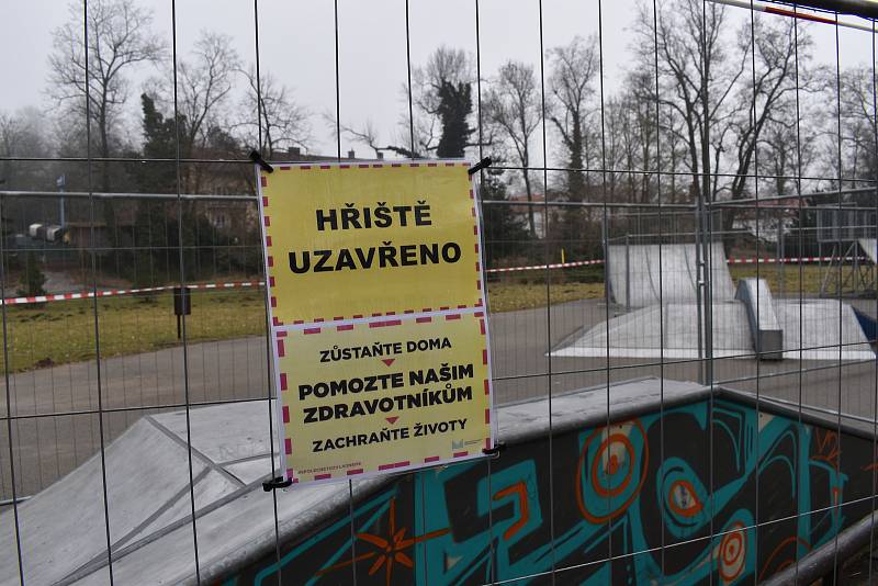 Uzavřen je i skatepark v Chocni.