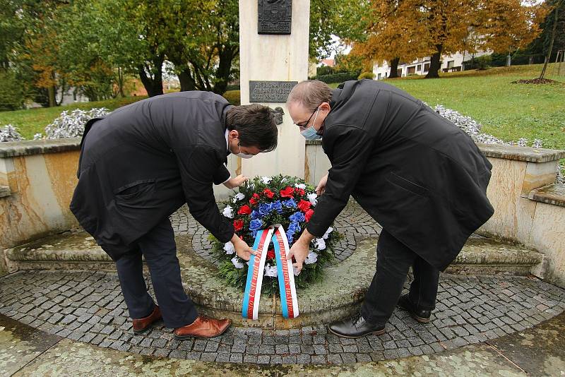 Zástupci města Ústí nad Orlicí v úterý 27. října připomněli 102. výročí vzniku samostatného Československého státu.