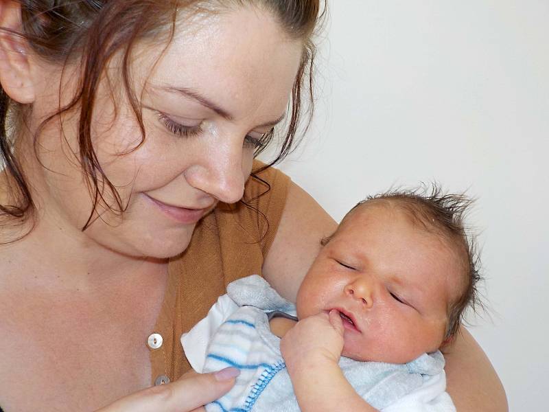 Mathias Janota se jako prvorozený narodil Denise a Stanislavovi z Letohradu dne 26. 4. v 15.15 hodin, kdy vážil 2800 g.
