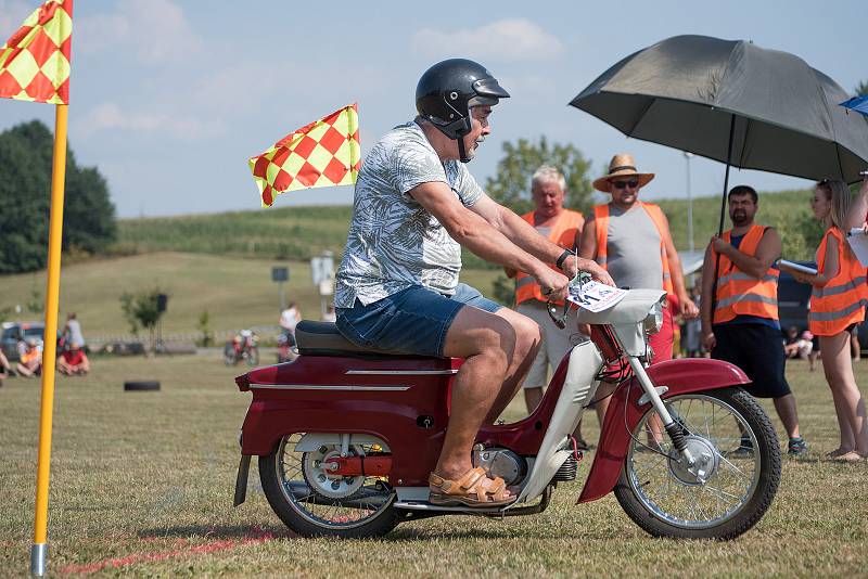 Fichtl sprint v Damníkově.