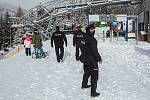 Na Dolní Moravě se ve čtvrtek dopoledne spustila lanovka na základě poskytovaní veřejné služby, jak tvrdí provozovatel.  Policie dorazila kolem třinácté hodiny.