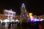 V Ústí nad Orlicí rozsvítili vánoční strom