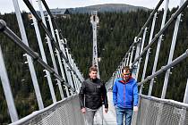 Dolní Morava má nejdelší visutý most pro pěší na světě.