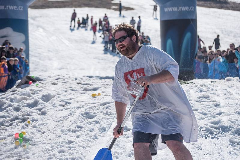 Přejíždění rybníčku v Českých Petrovicích 2019.