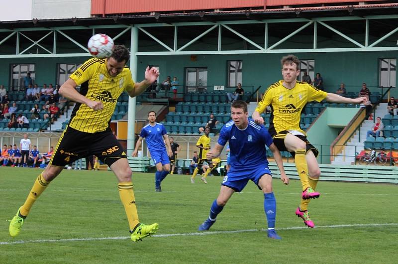 Fotbalisté Ústí prohráli v Horních Počernicích s Vyšehradem 0:2.