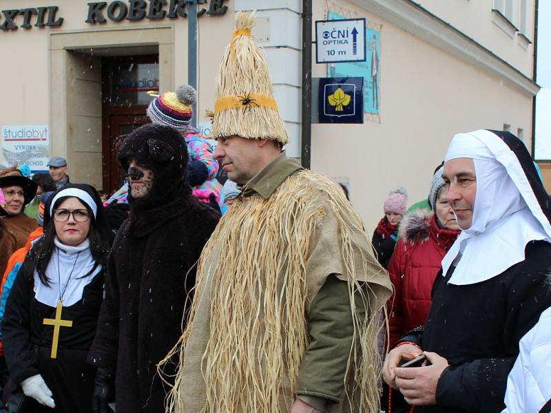 Jablonné ovládla masopustní veselice