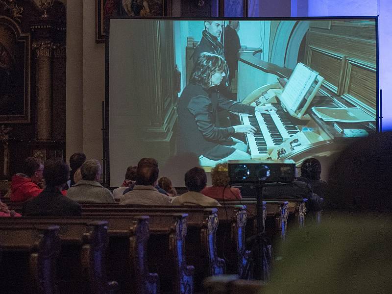 Beseda a koncert Mezinárodního varhanního festivalu Zdeňka Pololáníka v České Třebové.