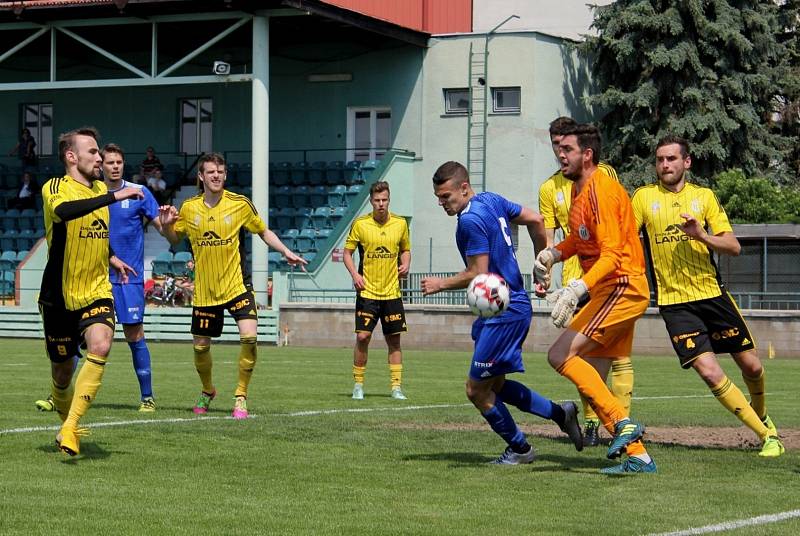 Fotbalisté Ústí prohráli v Horních Počernicích s Vyšehradem 0:2.