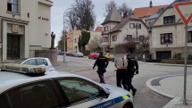 Policisté vzali muže do vazby
