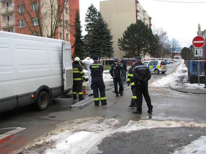 Policejní vyšetřování na sídlišti Štěpnice v Ústí nad Orlicí.