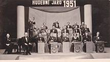 Taneční orchestr Františka Uhlíře Hudební jaro 1951.